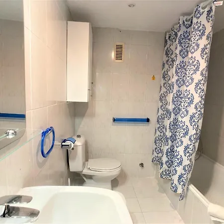 Spanish Connection - Oasis Apartment *