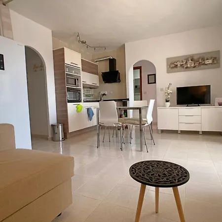 Spanish Connection - Oasis Apartment *